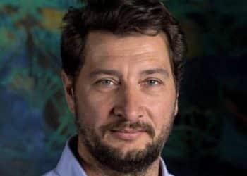 Olivier Masmonteil : Même en confinement, rien n’arrête l’artiste.