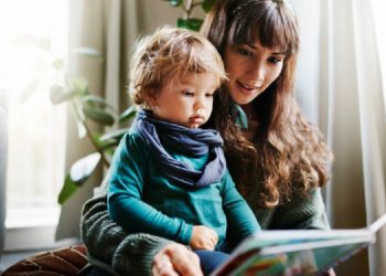 Enchantez-vous, enchantez le monde :  » Devenir un parent conteur « 