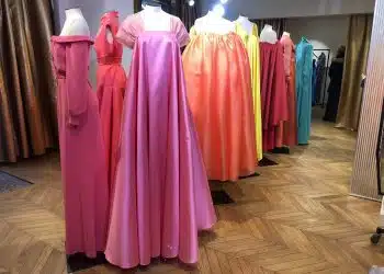La collection prêt-à-porte A/H 2023-2024 d'Alexis Mabille - © Camille Sánchez