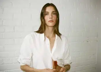 Charlote Cardin, autrice-compositrice et interprète, sera au Festival We Love Green 2026, photo DR Sise Drummond
