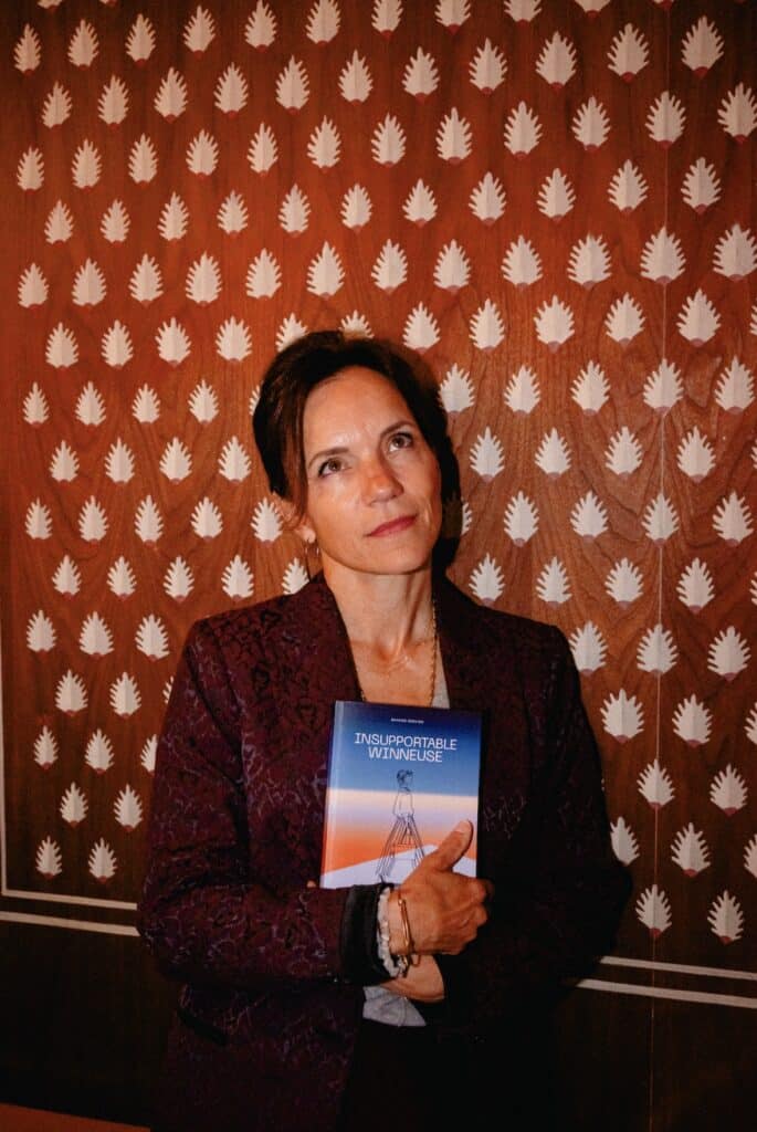 Dans son livre Insupportable Winneuse,  l’entrepreneuse Karin Warin  déconstruit le culte de la réussite à outrance.
