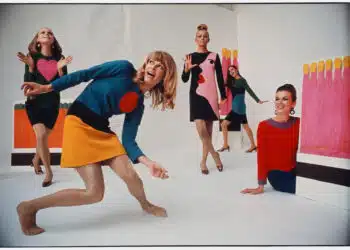 Jean-Claude Sauer, Collection Haute Couture Yves Saint Laurent Automne/Hiver 1966, publiée dans LIFE magazine, Septembre 1966 © All rights reserved © Jean-Claude Sauer