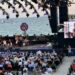 La pinède Gould de Juan-les-Pins : un superbe écrin pour écouter du jazz assis sur les tribunes face à la mer (photo Robert Yvon)